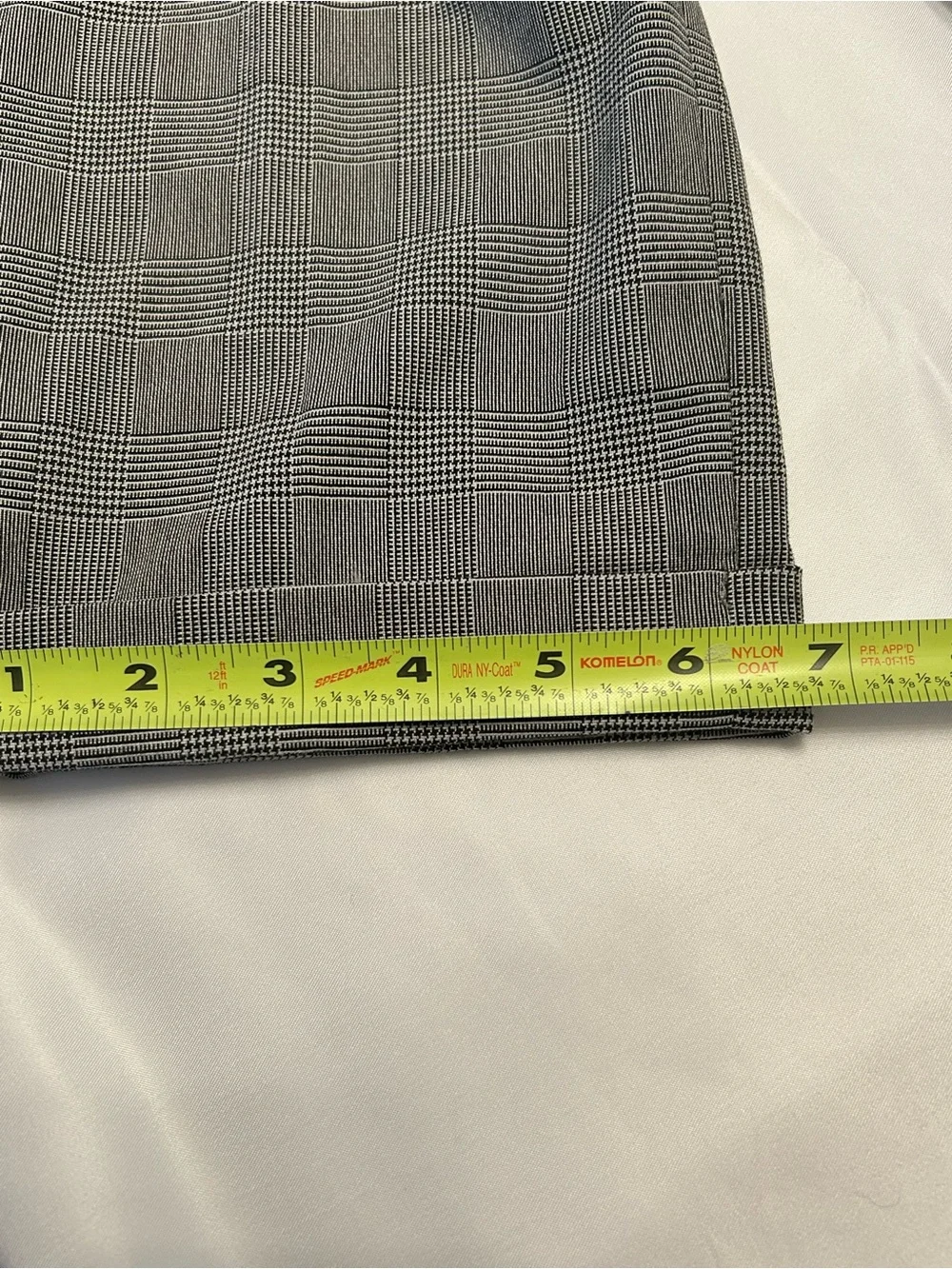 H&M Men’s Slim Fit Gray Plaid Drawstring Pants Size M Elastic Waist